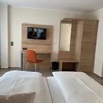 Hotell Art Eifel 3*