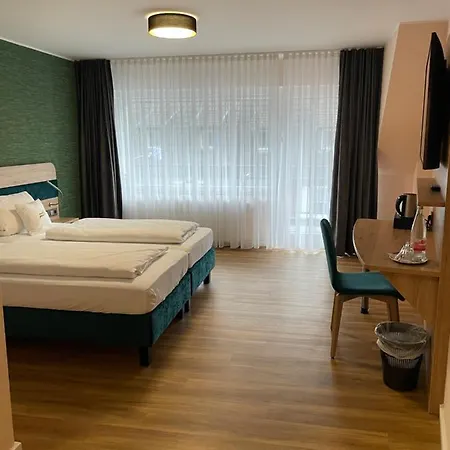 Art Hotel Eifel 3*