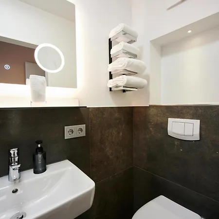 Art Hotel Eifel 3*
